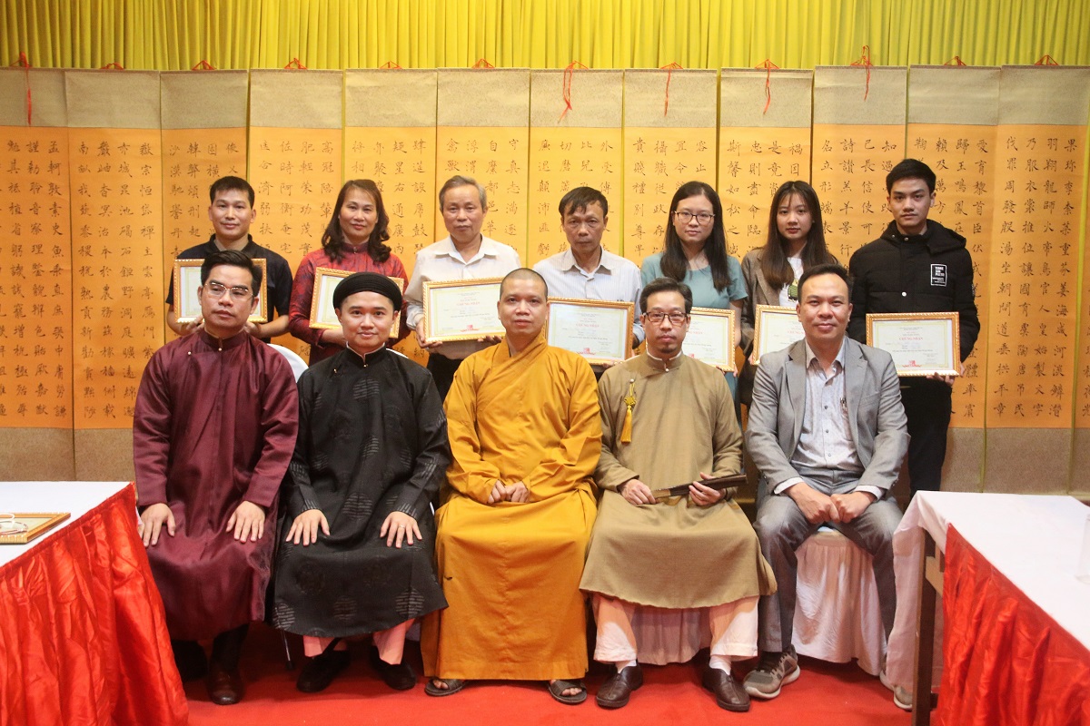 Triển lãm thư pháp chào mừng Đại hội Phật giáo Nam Từ Liêm và kỷ niệm 16 năm Nhân Mỹ học đường